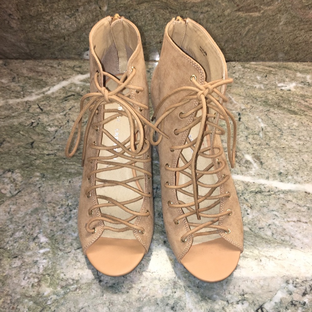 ❌SOLD❌ Tan booties - Picture 2 of 4